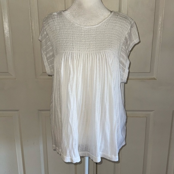 Anthropologie Akemi + Kin White Smocked Cap Sleeve Top - Picture 1 of 7